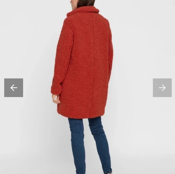 Coat - Picture 2 of 4